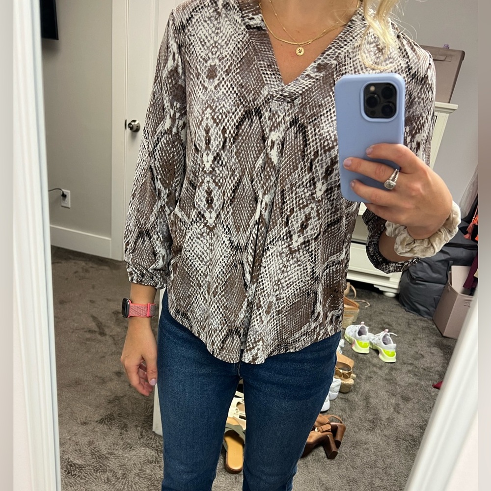 Snakeskin work top size XS